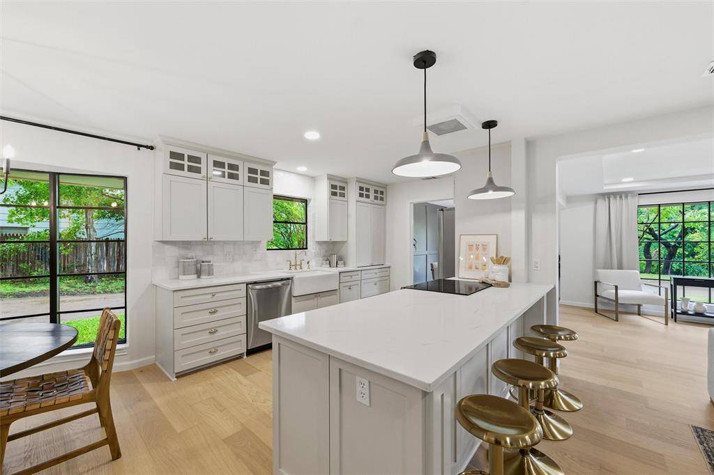 7054 Tamarack Road, Fort Worth, TX 76116