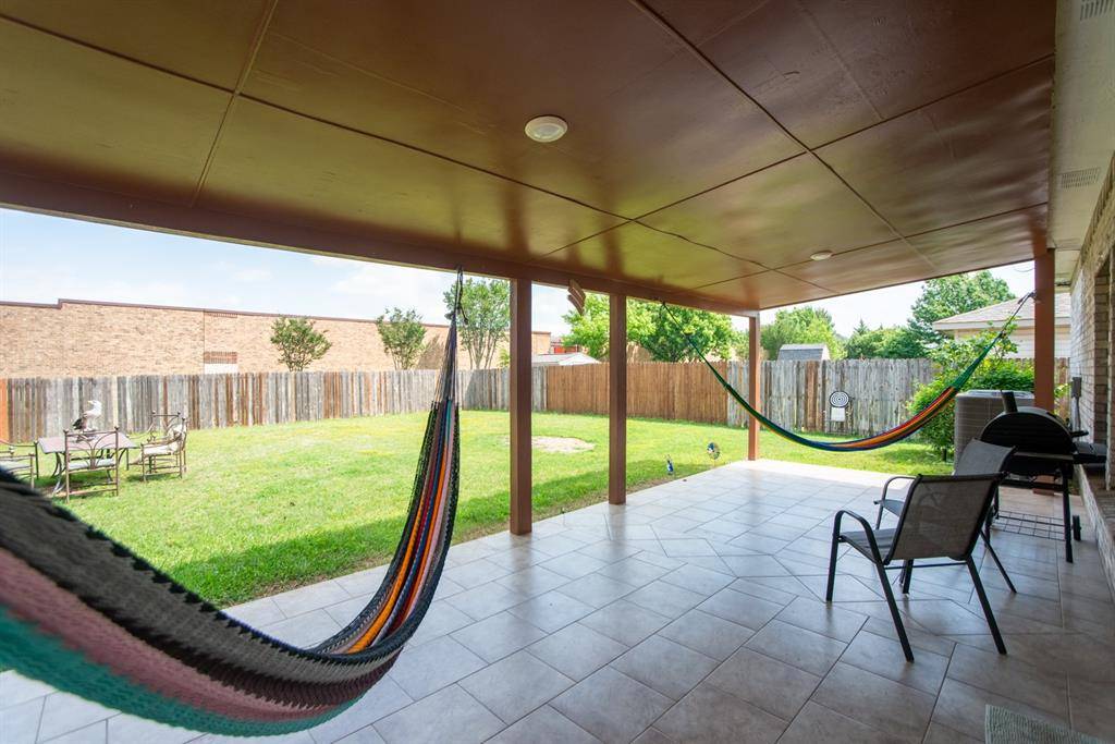 5718 Green Ivy Road, Denton, TX 76210