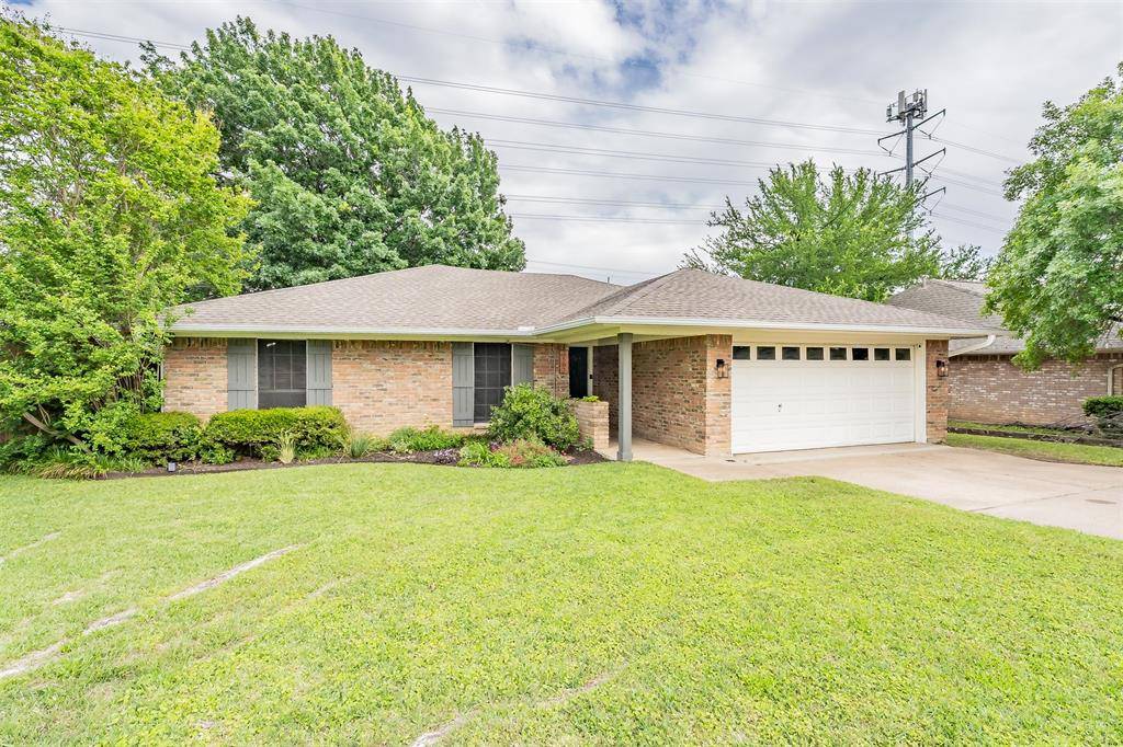 2507 Smouldering Wood Drive, Arlington, TX 76016