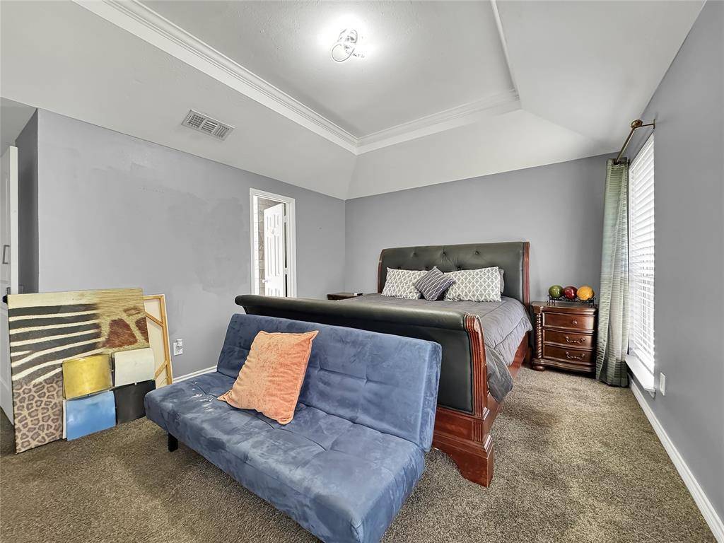 816 Woodridge Drive, Desoto, TX 75115
