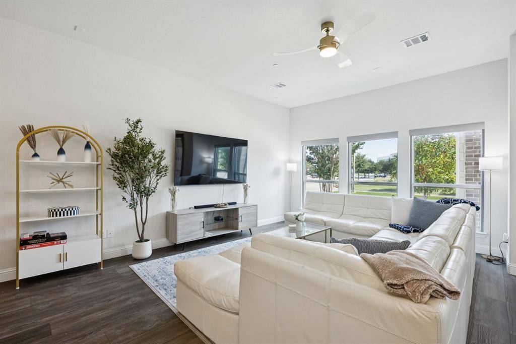 1885 Wittington Place, Farmers Branch, TX 75234