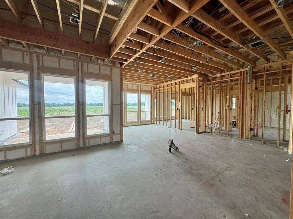 173 Willow Branch Road, Mcgregor, TX 76657