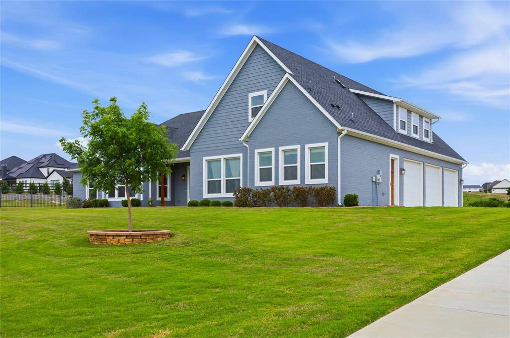 12701 Bella Strada Drive, Fort Worth, TX 76126