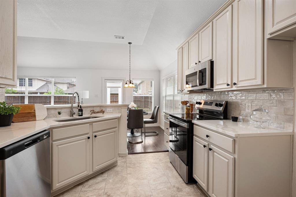 2845 Evening Mist Drive, Little Elm, TX 75068