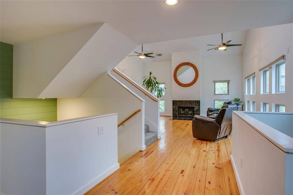 3801 San Jacinto #E, Dallas, TX 75204