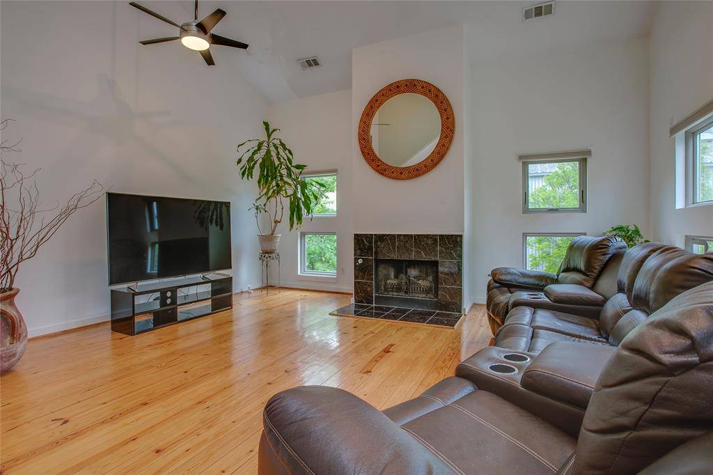 3801 San Jacinto #E, Dallas, TX 75204