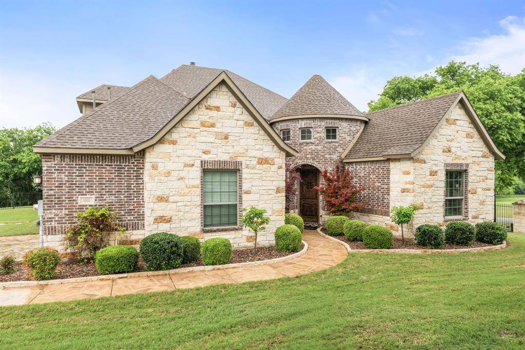 1001 Hilltop Drive, Lavon, TX 75166