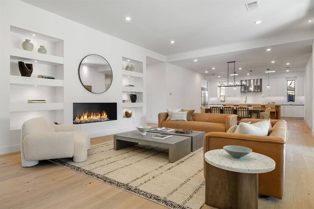 3832 Blue Trace Lane, Farmers Branch, TX 75244