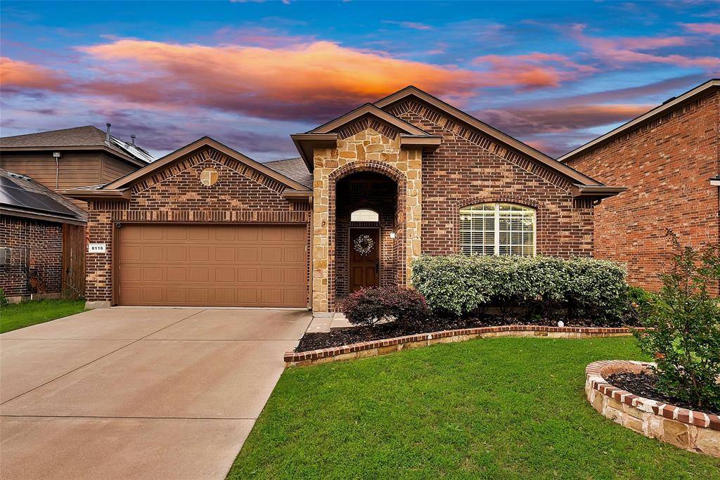 8116 Misty Water Drive, Fort Worth, TX 76131