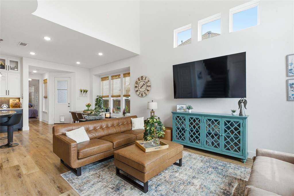 2353 Longspur Drive, Fort Worth, TX 76008