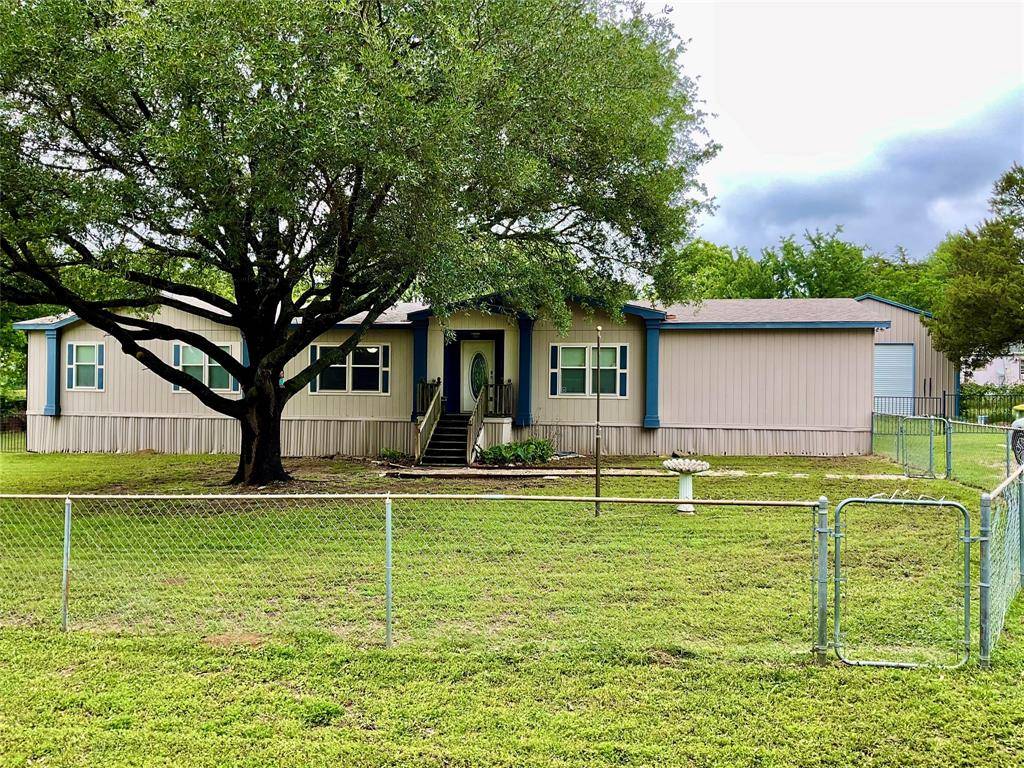 3805 Shady Lane, Joshua, TX 76058
