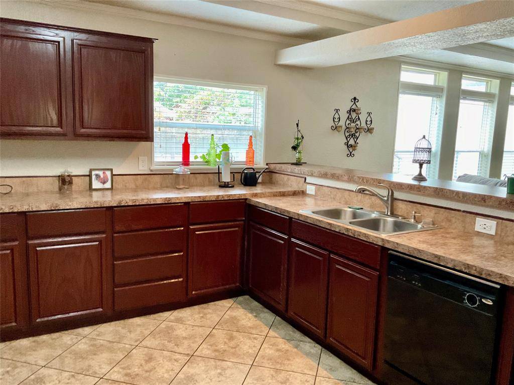 3805 Shady Lane, Joshua, TX 76058