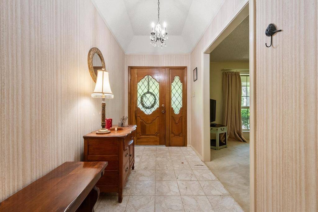 2213 Shadywood Court, Arlington, TX 76012