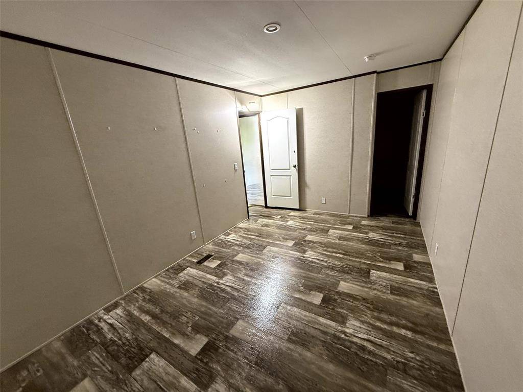 106 Summers Circle, Azle, TX 76020