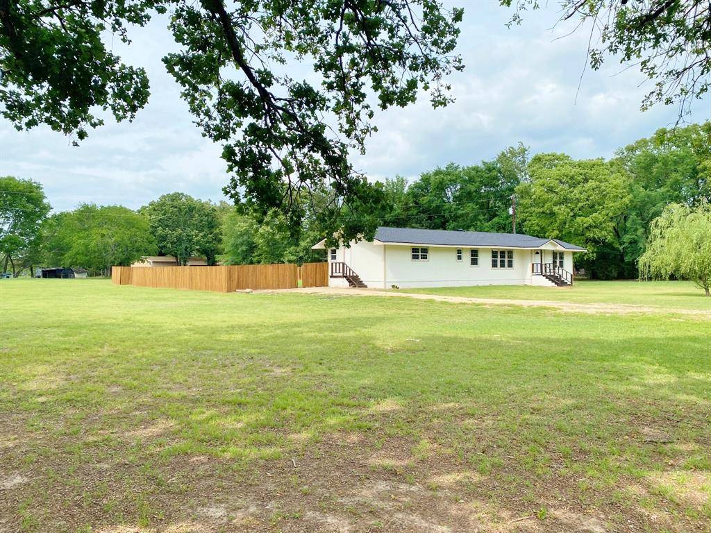 101 County Road 1475, Mount Pleasant, TX 75455