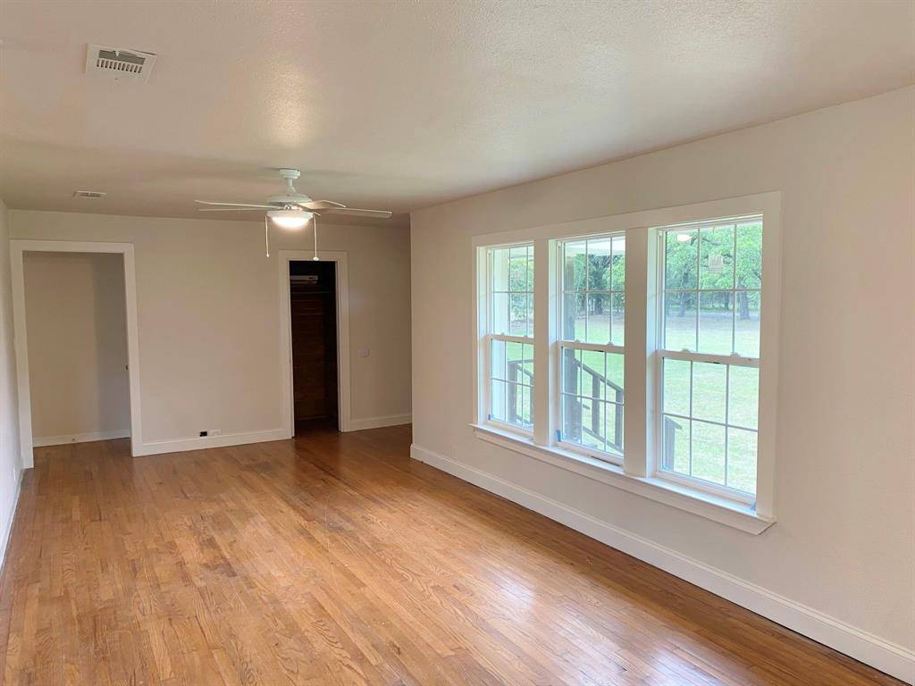 101 County Road 1475, Mount Pleasant, TX 75455