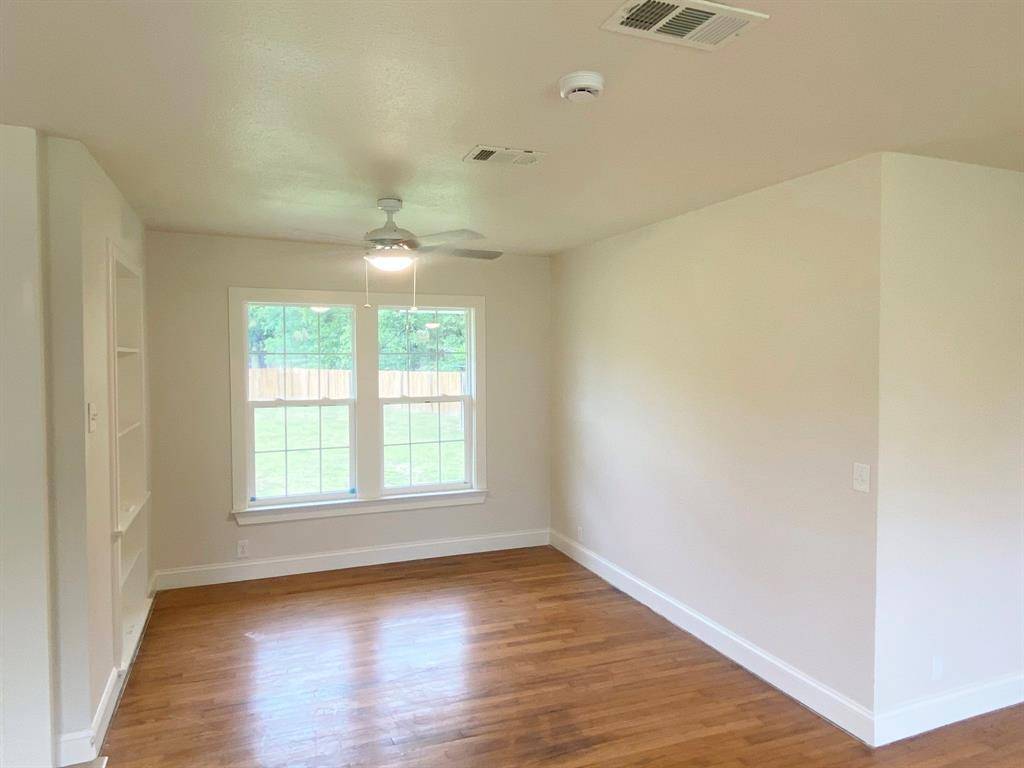 101 County Road 1475, Mount Pleasant, TX 75455