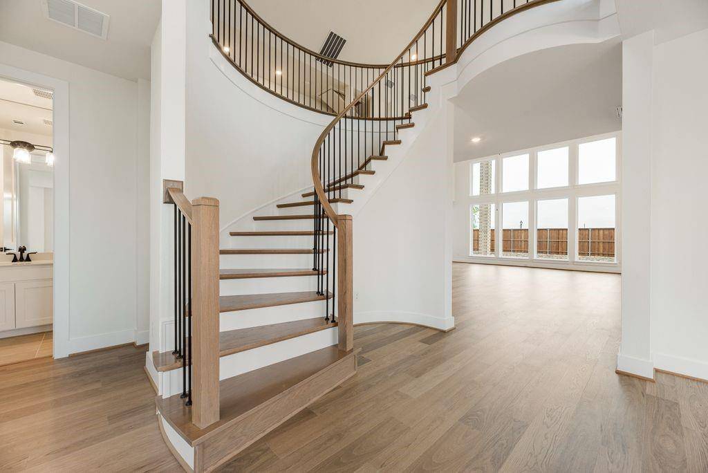 709 Clover Lane, Anna, TX 75409