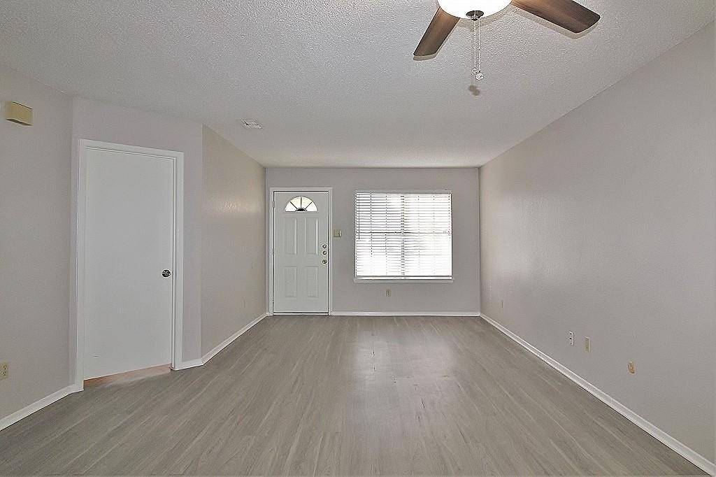 1705 Fitzgerald Court, Arlington, TX 76012