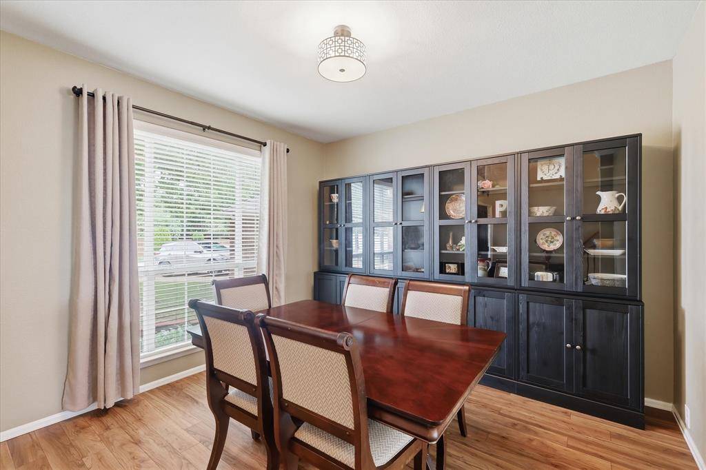 10616 Donnis Drive, Fort Worth, TX 76244