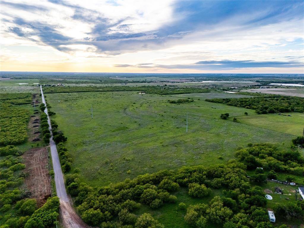 508 W Hugo, Petrolia, TX 76377