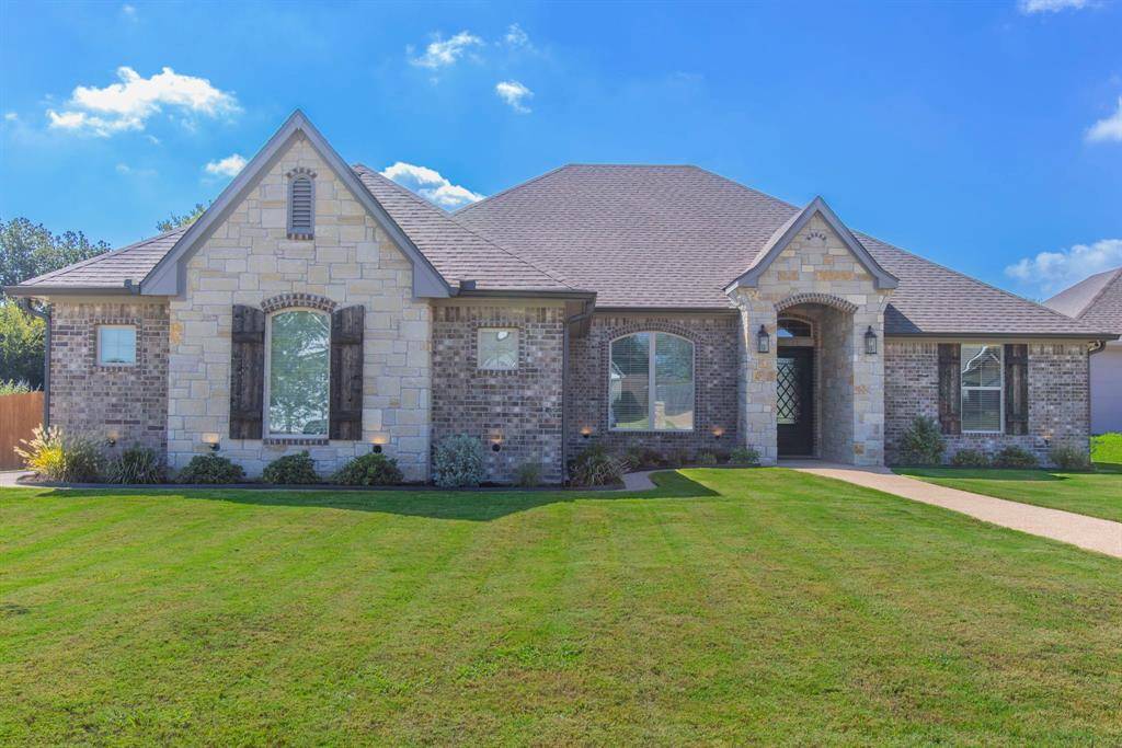 233 Fox Run Lane, Robinson, TX 76706