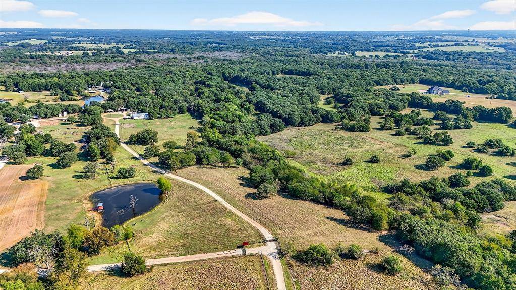 437 County Road 292, Collinsville, TX 76233