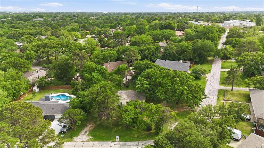 308 Mockingbird Lane, Highland Village, TX 75077