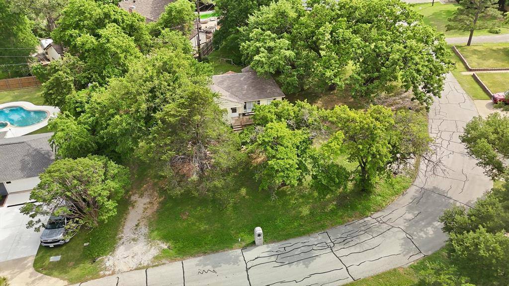 308 Mockingbird Lane, Highland Village, TX 75077