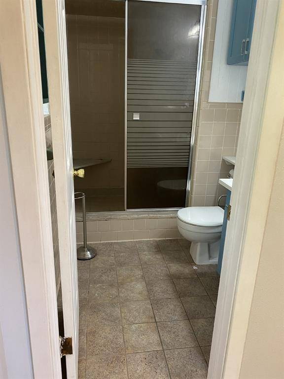 7004 Meadowbrook Drive, Fort Worth, TX 76112