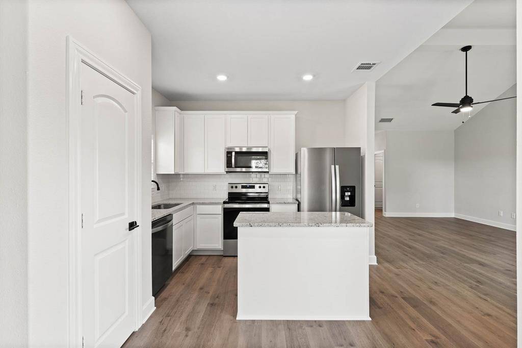 1025 Holly Drive, Hutchins, TX 75141