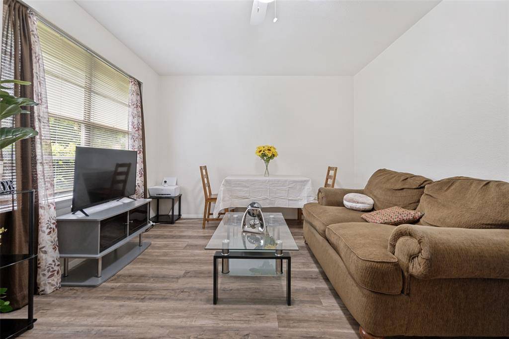 1209 Edgemont Drive, Mesquite, TX 75149