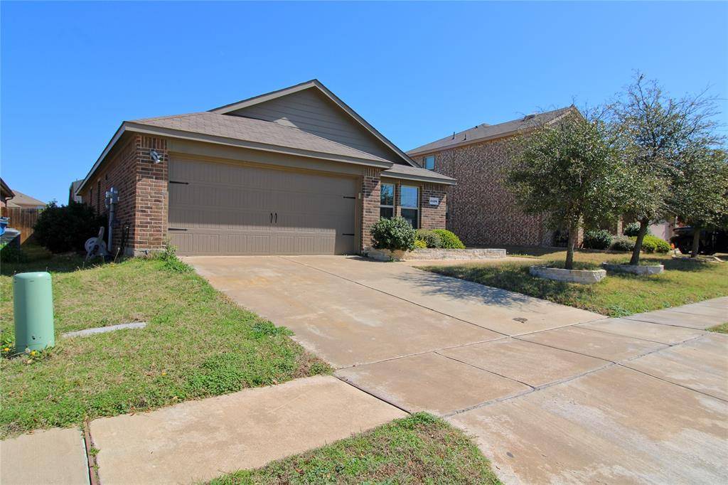 2428 Rosharon Drive, Forney, TX 75126