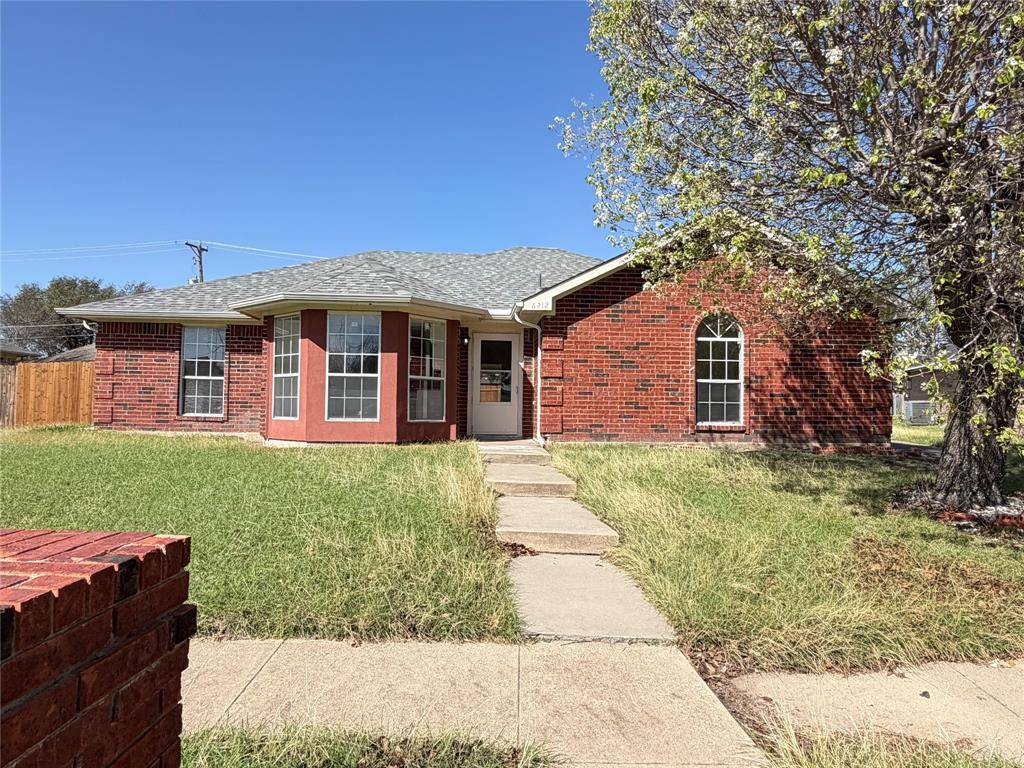 6212 Brookhaven Trail, Arlington, TX 76001