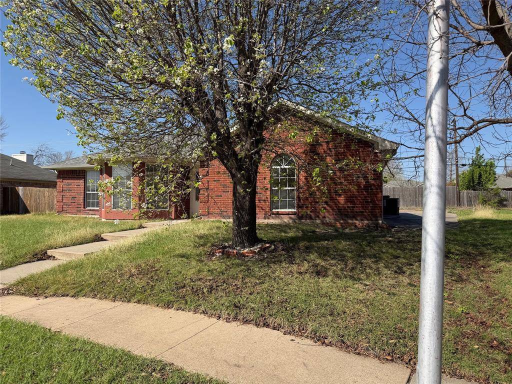 6212 Brookhaven Trail, Arlington, TX 76001