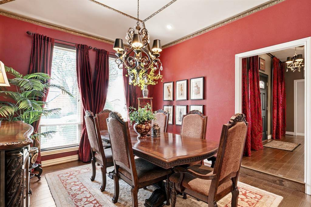 10019 Hickory Crossing, Dallas, TX 75243