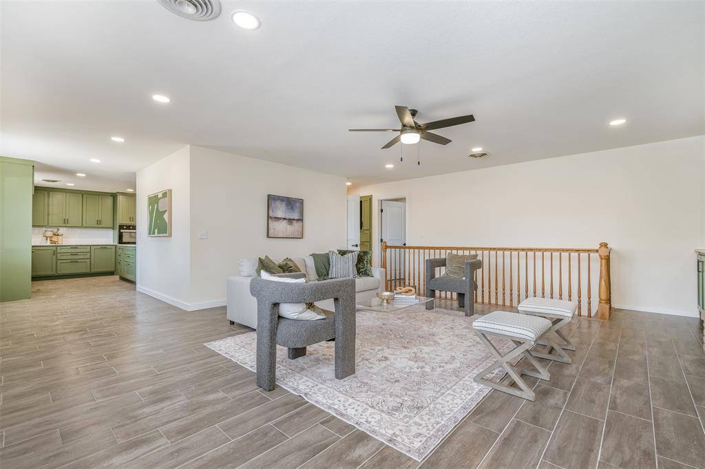 2006 Borger Street, Plainview, TX 79072