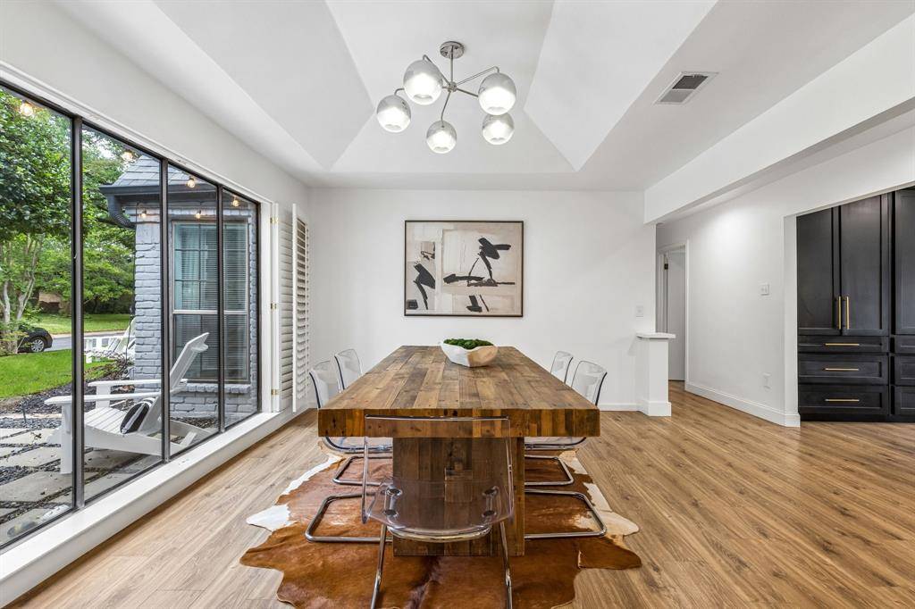 9216 Middle Glen Drive, Dallas, TX 75243