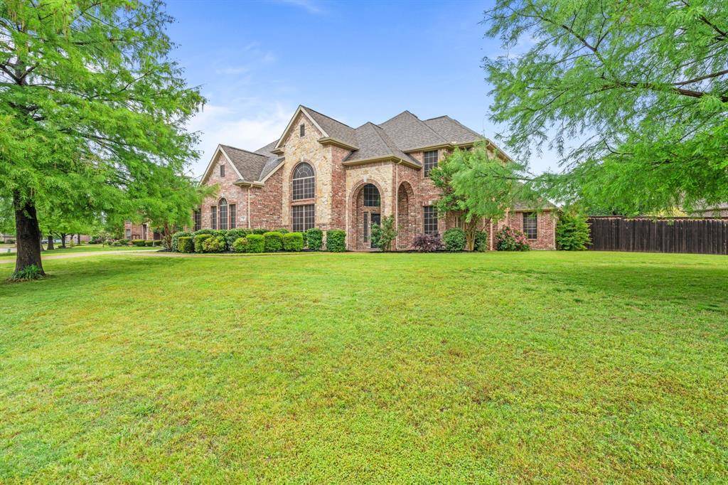703 Mockingbird Drive, Murphy, TX 75094