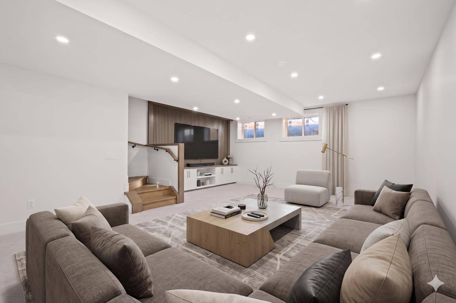 1517 32 AVE SW, Calgary, AB T2T 1V7