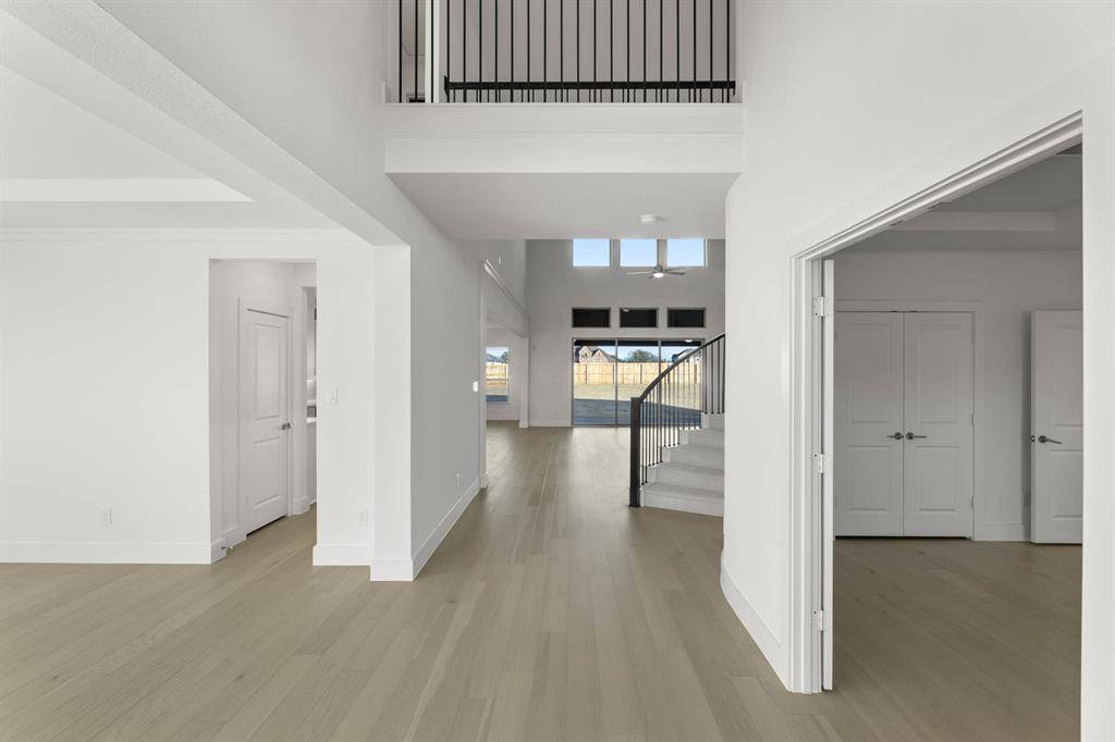 290 Cheyenne Mountain Drive, Ovilla, TX 75154