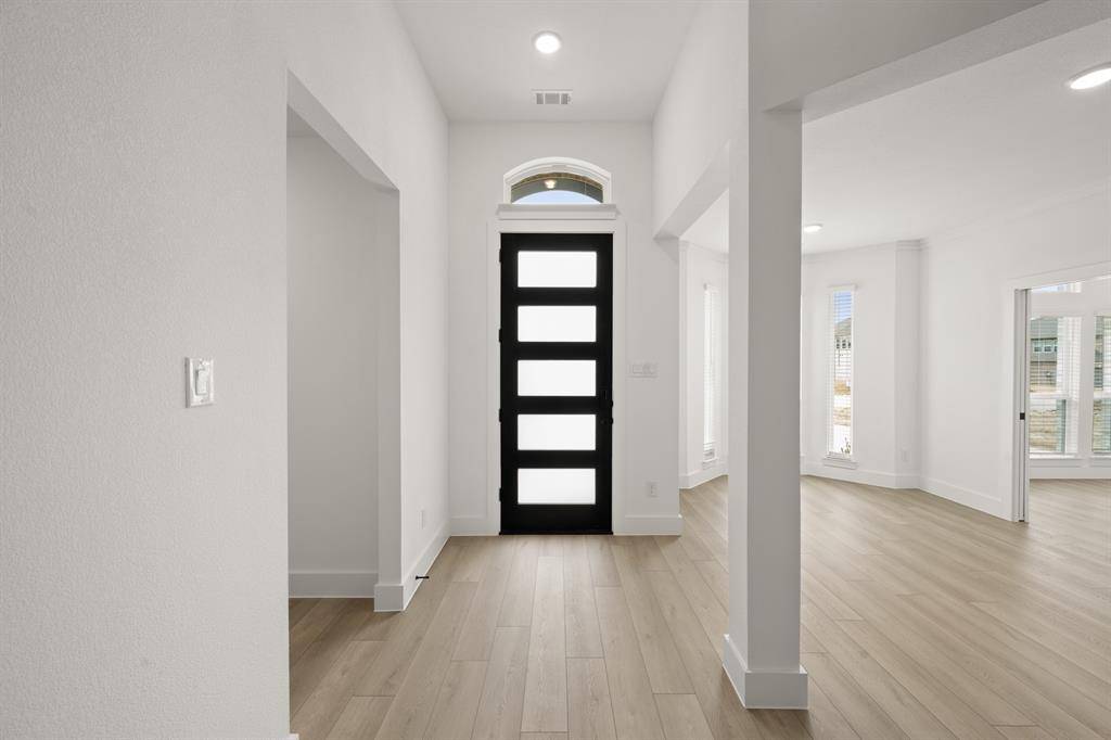 1618 Whisperwood Way, Midlothian, TX 76065