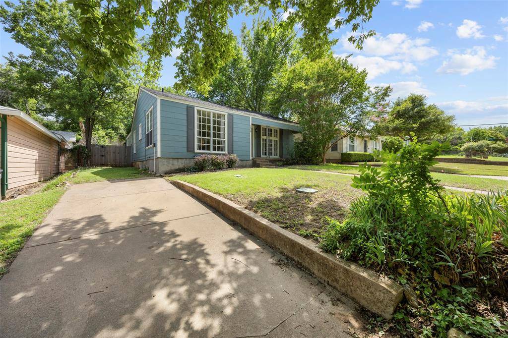 3829 Byers Avenue, Fort Worth, TX 76107