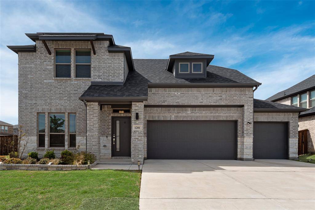 1201 Cinco Treaty Trail, Fort Worth, TX 76052