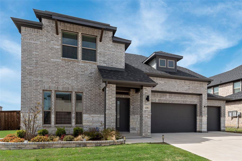 1201 Cinco Treaty Trail, Fort Worth, TX 76052