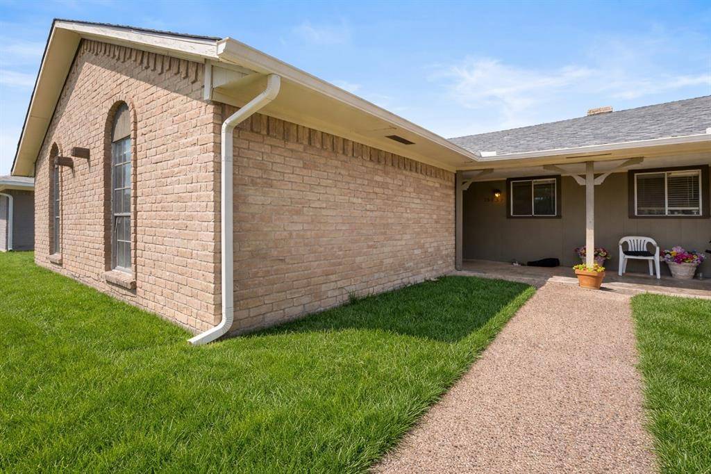 15839 El Estado Drive, Dallas, TX 75248