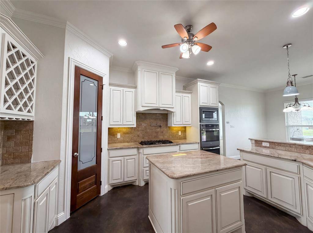 13341 Escalara Lane, Justin, TX 76247