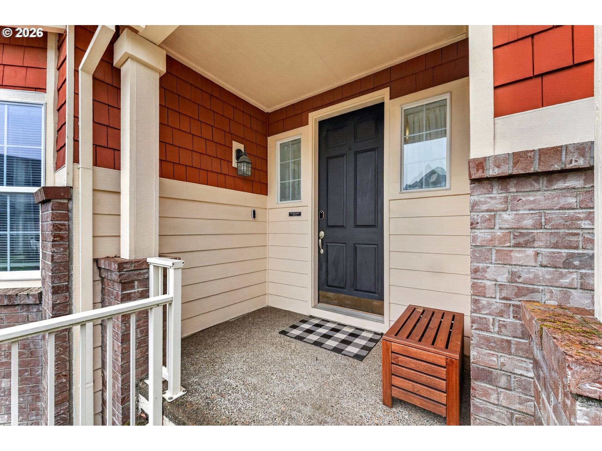 12425 SW Winterview DR, Tigard, OR 97224