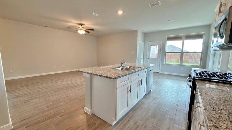 4369 MILL STREAM Lane, Fort Worth, TX 76036