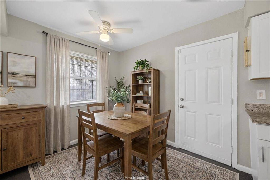 3250 Pacesetter Drive, Dallas, TX 75241